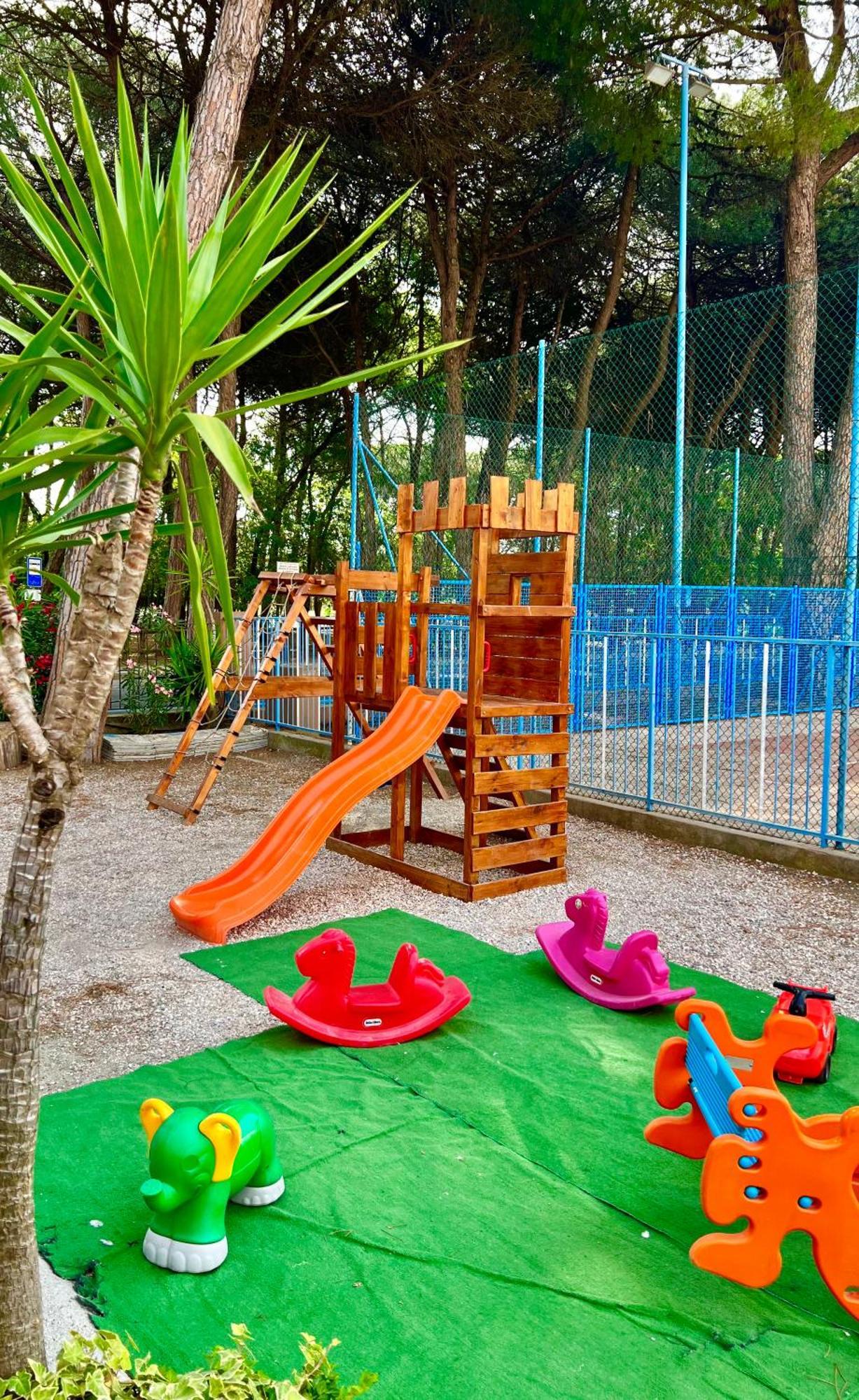 Club Vacanze In Червия Экстерьер фото